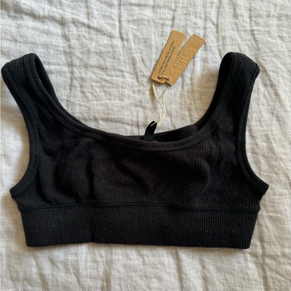 SKIMS Brushed Waffle Scoop Bralette - Onyx - Picture 2 of 5